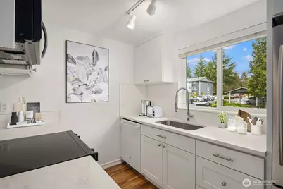 14006 NE 181 Place #B206, Woodinville, WA 98072 - Photo 10