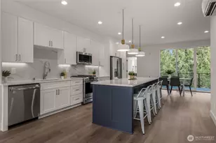 8923 166th Ave NE, Redmond, WA 98052 - Photo 2