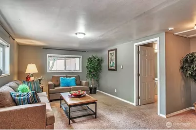 22910 Edmonds Way, Edmonds, WA 98020 - Photo 6