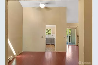 820 E Cady Road #D202, Everett, WA 98203 - Photo 6