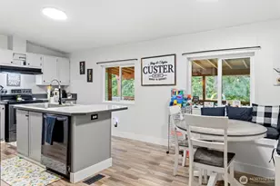 28915 Mountain Hwy E, Graham, WA 98338 - Photo 12