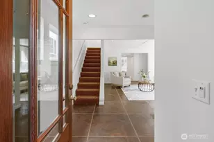 1731 NW 97th St, Seattle, WA 98117 - Photo 2
