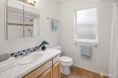 1731 NW 97th Street, Seattle, WA 98117 - Photo 10