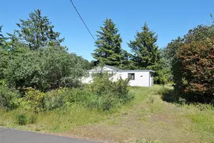 307 Point Brown Ave SW, Ocean Shores, WA 98569 - Photo 2