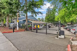 215 100th Street SW, Everett, WA 98204 - Photo 1
