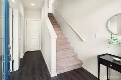 9796 11th Avenue SW, Seattle, WA 98106 - Photo 4