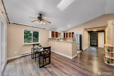 140 Windward Dr, Bellingham, WA 98229 - Photo 2