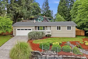 511 W 3rd St, La Center, WA 98629 - Photo 2