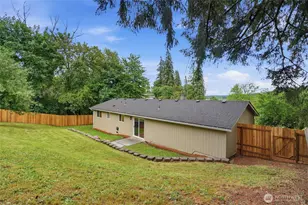 511 W 3rd St, La Center, WA 98629 - Photo 32