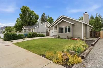 1002 Vassar Avenue, Wenatchee, WA 98801 - Photo 1