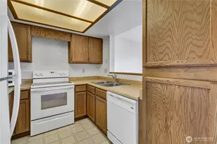 1018 S 312th St, Federal Way, WA 98003 - Photo 8