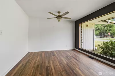 817 NE 10th St, North Bend, WA 98045 - Photo 8