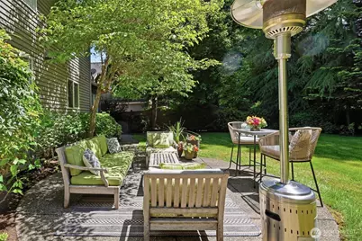 25817 SE 31st Place, Sammamish, WA 98075 - Photo 38