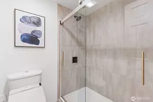 1740 NE 103rd St, Seattle, WA 98125 - Photo 20