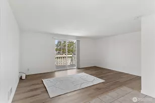 1113 SE 6th Ave, Oak Harbor, WA 98277 - Photo 6