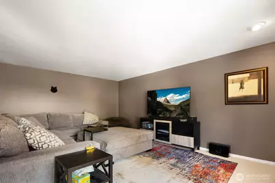 14211 SE 162nd Place, Renton, WA 98058 - Photo 10
