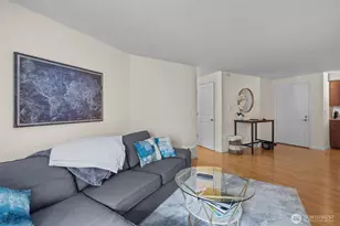 3045 20th Ave W, Seattle, WA 98199 - Photo 4