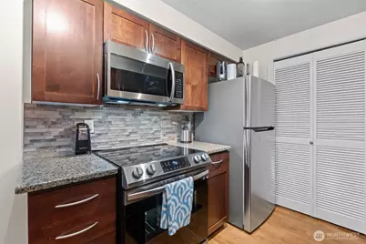 3045 20th Avenue W #209, Seattle, WA 98199 - Photo 12