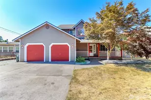 2516 Harts Lake Rd S, Roy, WA 98580 - Photo 2