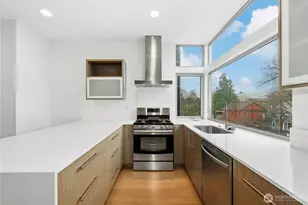 2114 E James St, Seattle, WA 98122 - Photo 14