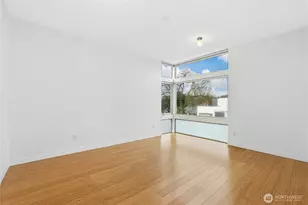 2114 E James St, Seattle, WA 98122 - Photo 16