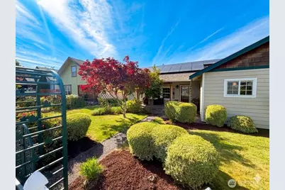 260 Lincoln Avenue E, Tenino, WA 98589 - Photo 1
