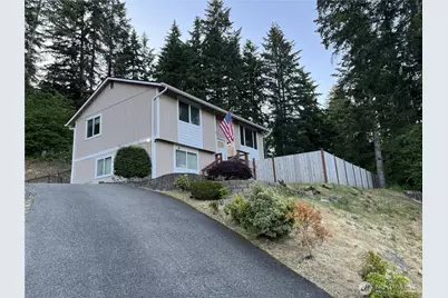 10 NE Anchor Court, Belfair, WA 98528 - Photo 2