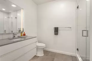 10232 NE 10th St, Bellevue, WA 98004 - Photo 8