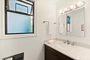 4015 NE 70th St, Seattle, WA 98115 - Photo 22