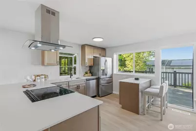 6125 N 41st Street, Tacoma, WA 98407 - Photo 8