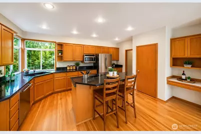 18010 NE 109 Court, Redmond, WA 98052 - Photo 4