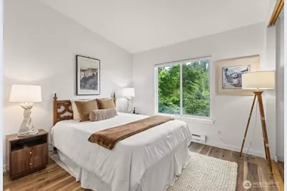 10822 E Riverside Drive #A303, Bothell, WA 98011 - Photo 14