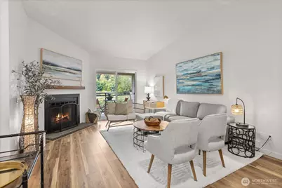 10822 E Riverside Drive #A303, Bothell, WA 98011 - Photo 6
