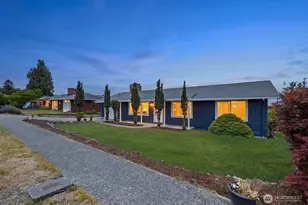 1910 22nd St, Anacortes, WA 98221 - Photo 2