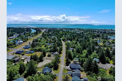 811 Vagabond Avenue, Ocean Shores, WA 98569 - Photo 30