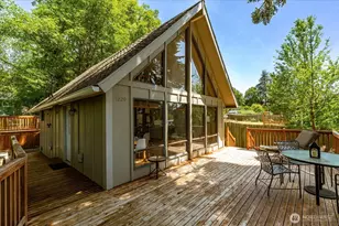 1229 Rickover Dr, Coupeville, WA 98239 - Photo 8