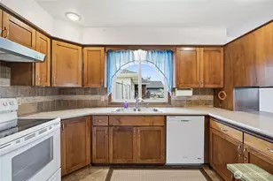 209 W 5th St, Warden, WA 98857 - Photo 12