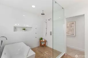 6233 Carleton Ave S, Seattle, WA 98108 - Photo 20