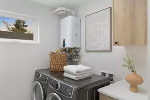 6233 Carleton Ave S, Seattle, WA 98108 - Photo 24