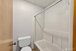 5005 Dundee Dr, Anacortes, WA 98221 - Photo 18