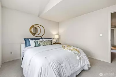 480 S State Street #204, Bellingham, WA 98225 - Photo 28