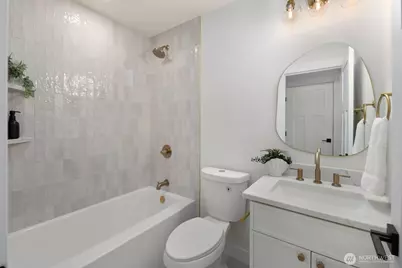 12042 5th Avenue NE, Seattle, WA 98125 - Photo 22