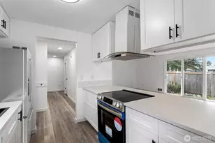 9719 5th St NE, Lake Stevens, WA 98258 - Photo 6