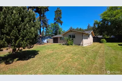 4340 Hamilton Drive, Oak Harbor, WA 98277 - Photo 4