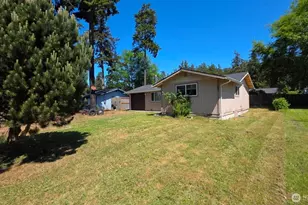 4340 Hamilton Dr, Oak Harbor, WA 98277 - Photo 4