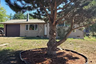 4340 Hamilton Dr, Oak Harbor, WA 98277 - Photo 2