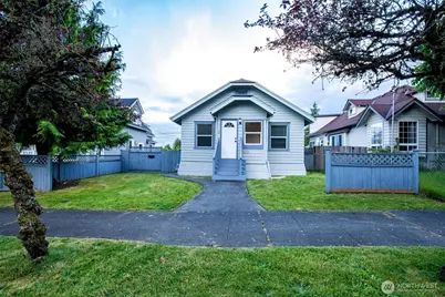 2218 Summit Avenue, Everett, WA 98201 - Photo 2