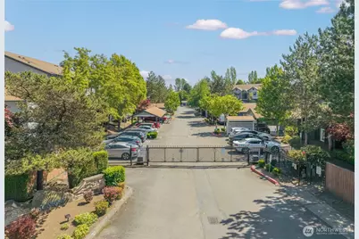 10825 SE 200th Street #H206, Kent, WA 98031 - Photo 12