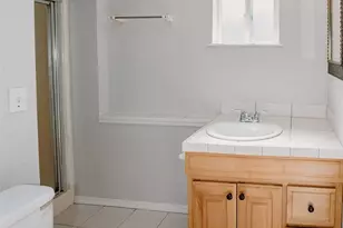 2220 Summit Ave, Everett, WA 98201 - Photo 14