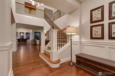 1914 108th Avenue SE, Bellevue, WA 98004 - Photo 2